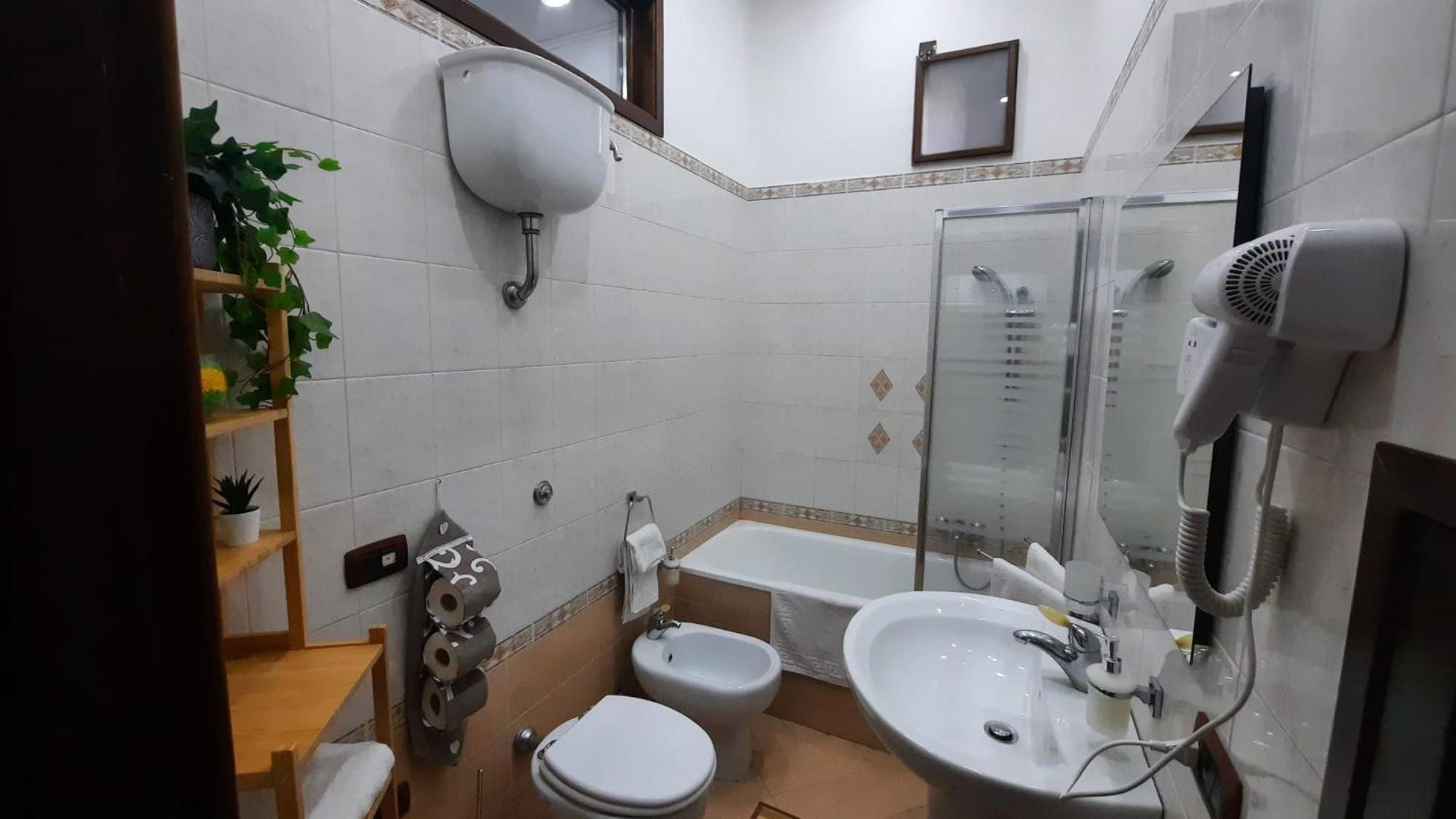White Home 2 San Gregorio 14 ナポリ エクステリア 写真